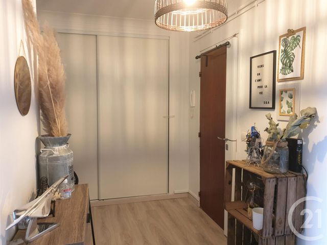 Appartement F3 &agrave; louer - 3 pi&egrave;ces - 70,84 m2 - Rambouillet - 78 - ILE-DE-FRANCE