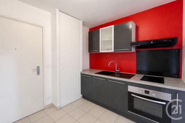 Appartement Studio &agrave; louer - 1 pi&egrave;ce - 22,90 m2 - Rambouillet - 78 - ILE-DE-FRANCE
