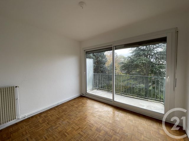 Appartement F1 &agrave; louer - 1 pi&egrave;ce - 31,30 m2 - Epernon - 28 - CENTRE