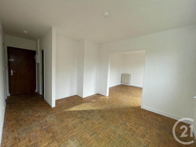 Appartement F1 &agrave; louer - 1 pi&egrave;ce - 31,30 m2 - Epernon - 28 - CENTRE
