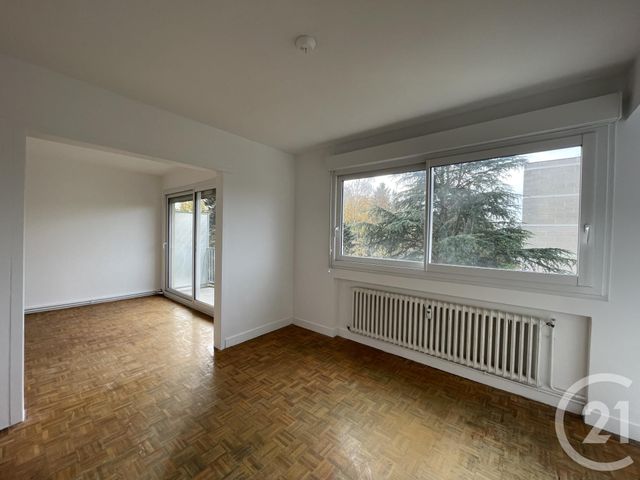 Appartement F1 &agrave; louer - 1 pi&egrave;ce - 31,30 m2 - Epernon - 28 - CENTRE