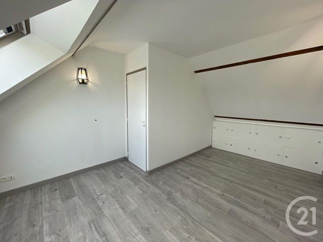 Maison &agrave; louer - 4 pi&egrave;ces - 81,25 m2 - Villiers Le Morhier - 28 - CENTRE