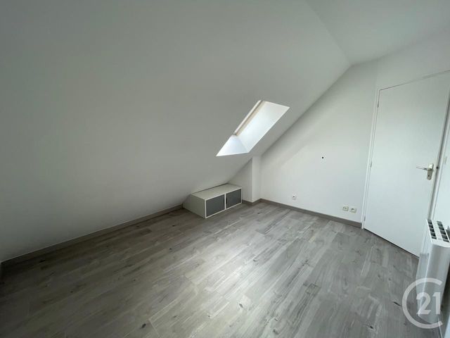 Maison &agrave; louer - 4 pi&egrave;ces - 81,25 m2 - Villiers Le Morhier - 28 - CENTRE