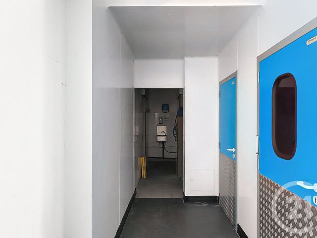 Murs à vendre à vendre - 252.0 m2 - 78 - Yvelines