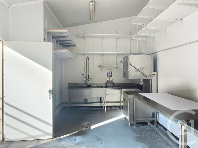 Murs à vendre à vendre - 252.0 m2 - 78 - Yvelines