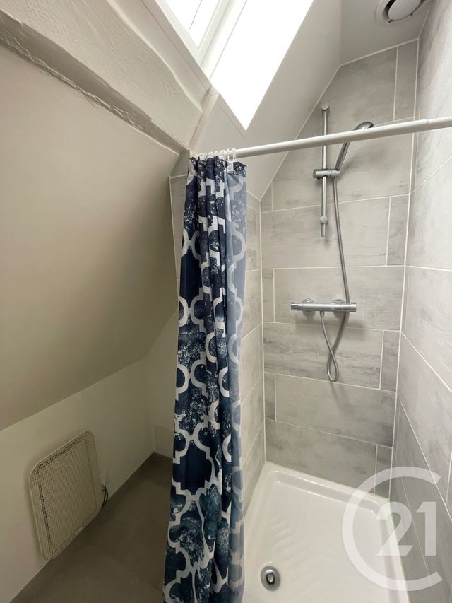 Appartement Duplex &agrave; louer - 2 pi&egrave;ces - 37,94 m2 - Gallardon - 28 - CENTRE