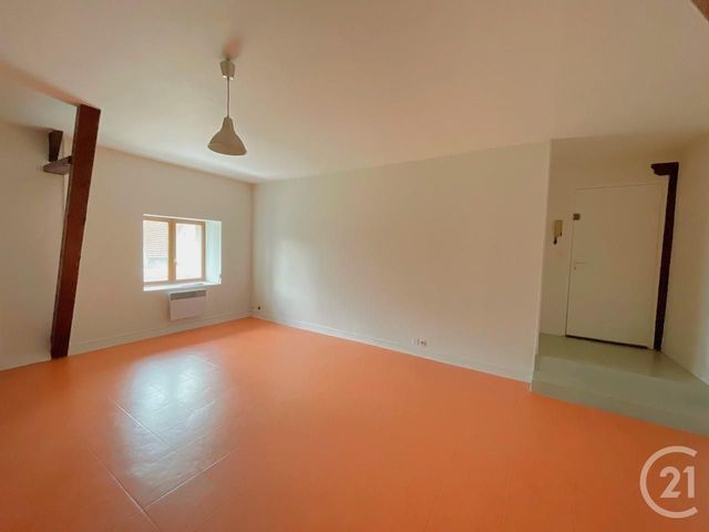 Appartement Duplex &agrave; louer - 2 pi&egrave;ces - 38,26 m2 - Gallardon - 28 - CENTRE