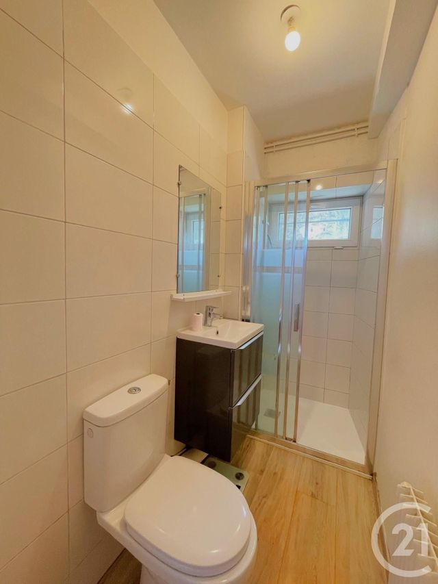 Maison &agrave; louer - 3 pi&egrave;ces - 78,56 m2 - Sonchamp - 78 - ILE-DE-FRANCE