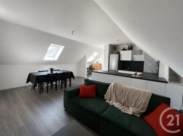 Appartement F2 &agrave; louer - 2 pi&egrave;ces - 42,30 m2 - Epernon - 28 - CENTRE