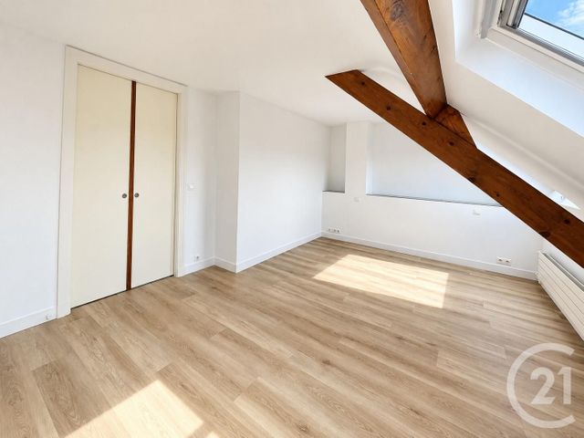 Appartement Duplex &agrave; louer - 3 pi&egrave;ces - 94,66 m2 - Rambouillet - 78 - ILE-DE-FRANCE