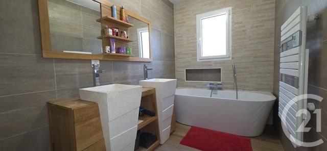 Maison &agrave; vendre - 5 pi&egrave;ces - 125,98 m2 - Pourcieux - 83 - PROVENCE-ALPES-COTE-D-AZUR