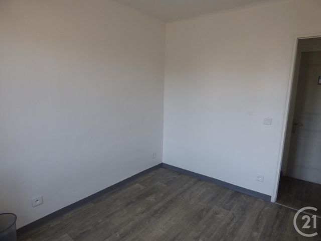 Bureaux à louer - 134.0 m2 - 83 - Var