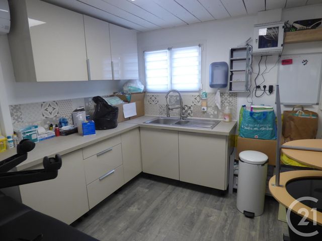 Bureaux à louer - 134.0 m2 - 83 - Var