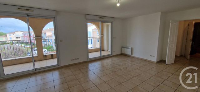 Appartement F3 à vendre - 3 pièces - 70 m2 - St Maximin La Ste Baume - 83 - PROVENCE-ALPES-COTE-D-AZUR