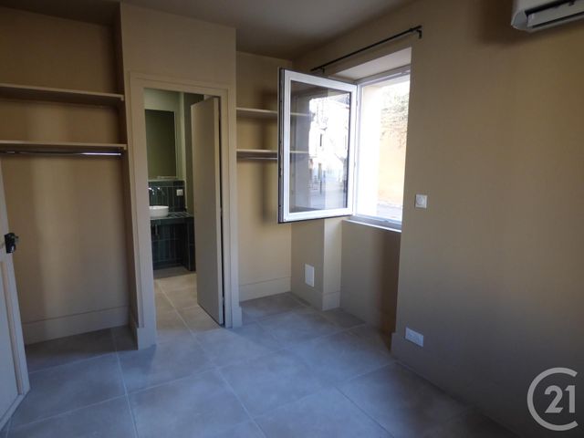 Maison &agrave; louer - 3 pi&egrave;ces - 76,83 m2 - St Maximin La Ste Baume - 83 - PROVENCE-ALPES-COTE-D-AZUR