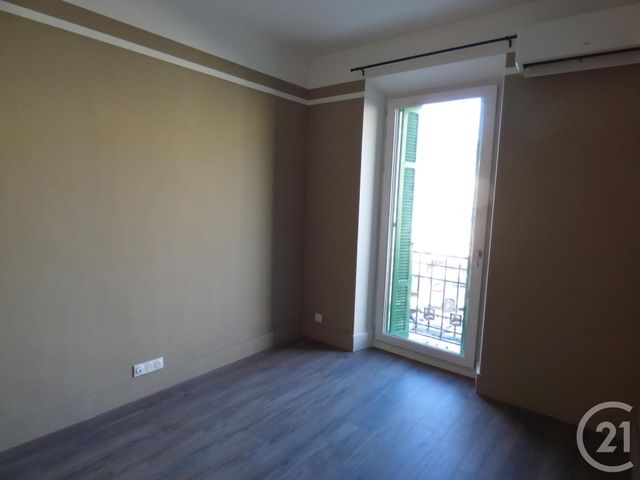 Maison &agrave; louer - 3 pi&egrave;ces - 76,83 m2 - St Maximin La Ste Baume - 83 - PROVENCE-ALPES-COTE-D-AZUR