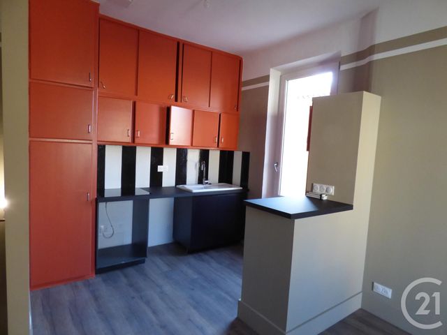 Maison &agrave; louer - 3 pi&egrave;ces - 76,83 m2 - St Maximin La Ste Baume - 83 - PROVENCE-ALPES-COTE-D-AZUR