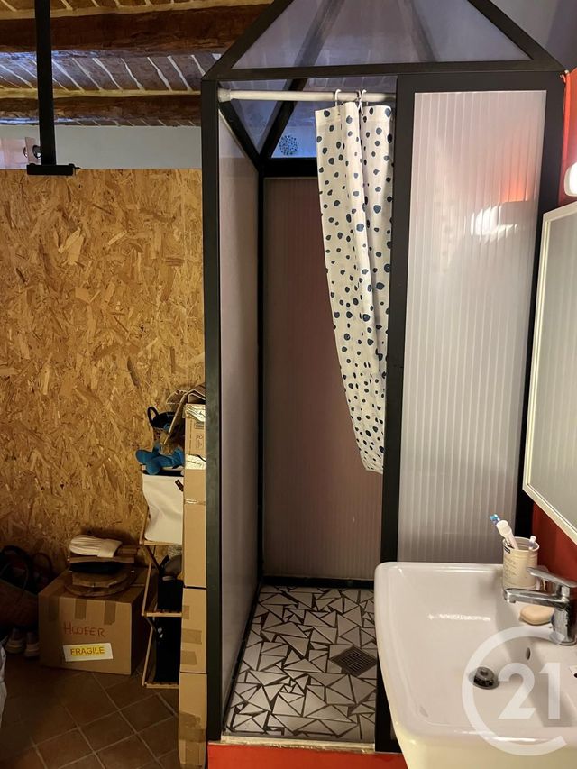 Appartement T2 &agrave; louer - 2 pi&egrave;ces - 44,65 m2 - St Maximin La Ste Baume - 83 - PROVENCE-ALPES-COTE-D-AZUR