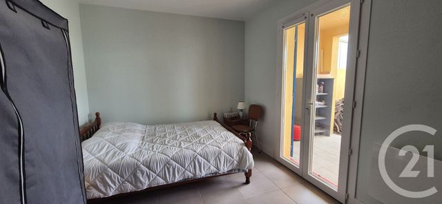 Appartement F4 à vendre - 4 pièces - 87 m2 - St Maximin La Ste Baume - 83 - PROVENCE-ALPES-COTE-D-AZUR