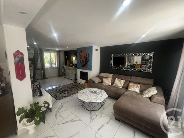 Maison à vendre - 10 pièces - 217 m2 - St Julien - 83 - PROVENCE-ALPES-COTE-D-AZUR