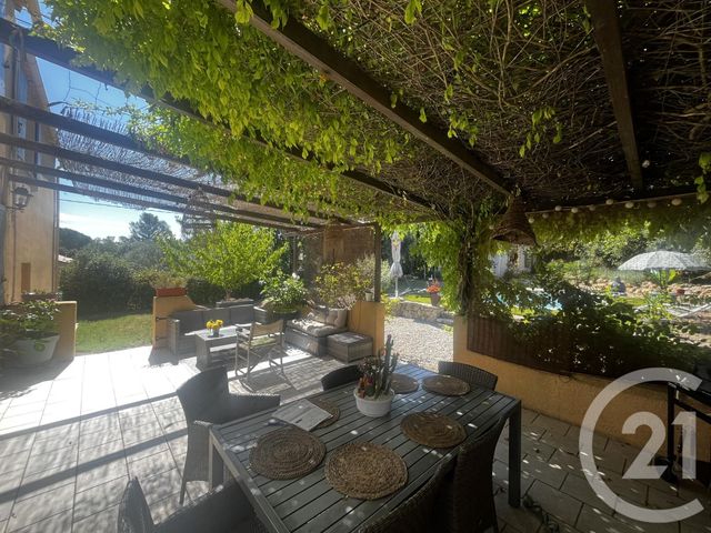 Maison à vendre - 10 pièces - 217 m2 - St Julien - 83 - PROVENCE-ALPES-COTE-D-AZUR