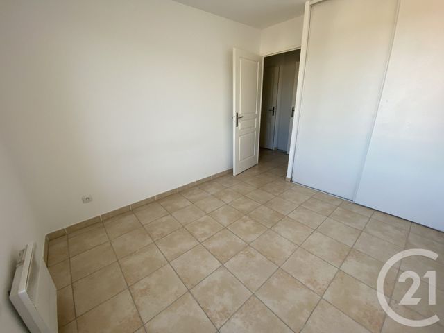 Appartement F3 à vendre - 3 pièces - 70 m2 - St Maximin La Ste Baume - 83 - PROVENCE-ALPES-COTE-D-AZUR