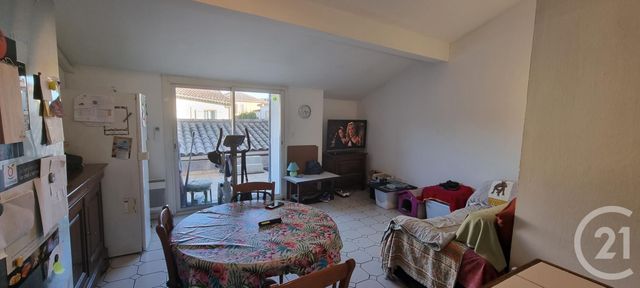 Appartement T3 à vendre - 3 pièces - 58,11 m2 - St Maximin La Ste Baume - 83 - PROVENCE-ALPES-COTE-D-AZUR