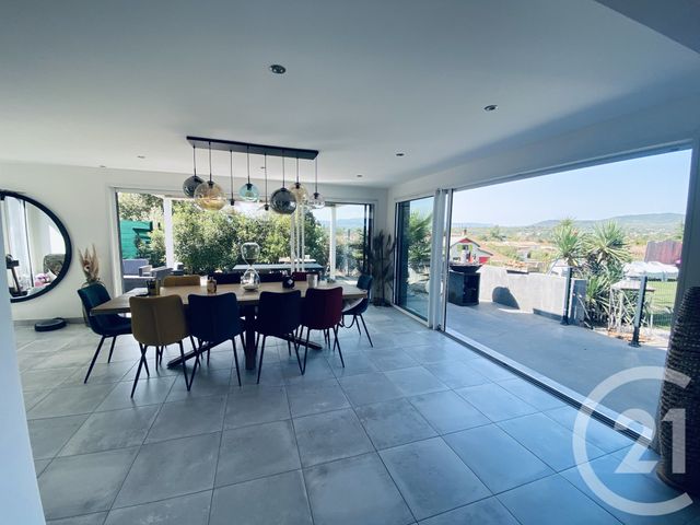 Maison à vendre - 5 pièces - 150 m2 - St Maximin La Ste Baume - 83 - PROVENCE-ALPES-COTE-D-AZUR