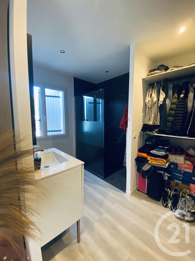 Maison à vendre - 5 pièces - 150 m2 - St Maximin La Ste Baume - 83 - PROVENCE-ALPES-COTE-D-AZUR