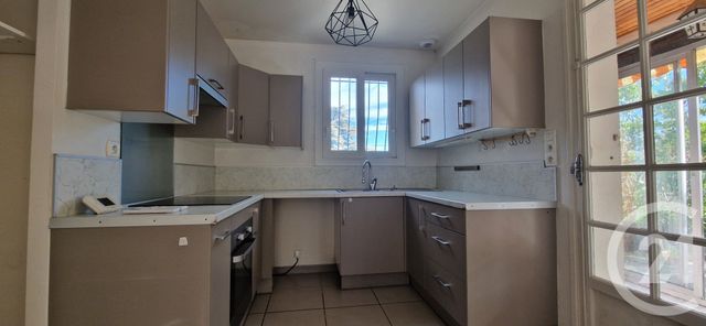 Maison &agrave; vendre - 4 pi&egrave;ces - 93,43 m2 - St Maximin La Ste Baume - 83 - PROVENCE-ALPES-COTE-D-AZUR