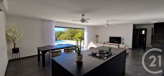 Maison à vendre - 4 pièces - 115,63 m2 - St Maximin La Ste Baume - 83 - PROVENCE-ALPES-COTE-D-AZUR