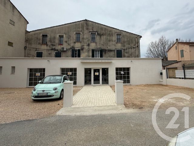 Local commercial à louer - 105.0 m2 - 83 - Var
