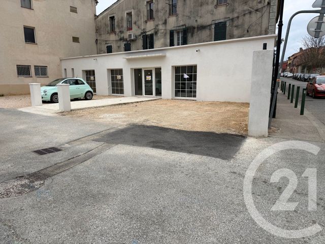 Local commercial à louer - 105.0 m2 - 83 - Var