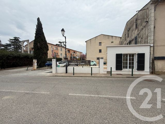 Local commercial à louer - 105.0 m2 - 83 - Var