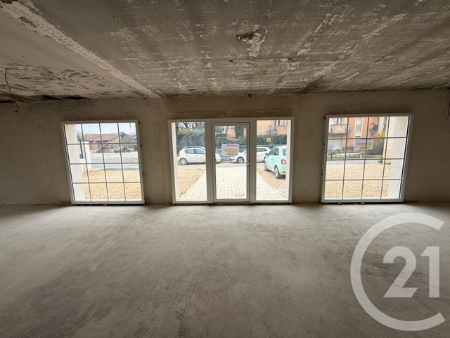 Local commercial à louer - 105.0 m2 - 83 - Var