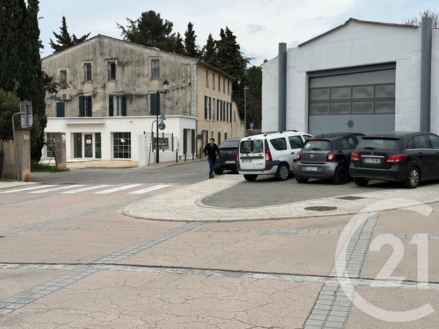 Local commercial à louer - 105.0 m2 - 83 - Var
