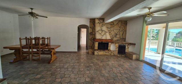 Maison &agrave; vendre - 4 pi&egrave;ces - 118,33 m2 - St Maximin La Ste Baume - 83 - PROVENCE-ALPES-COTE-D-AZUR
