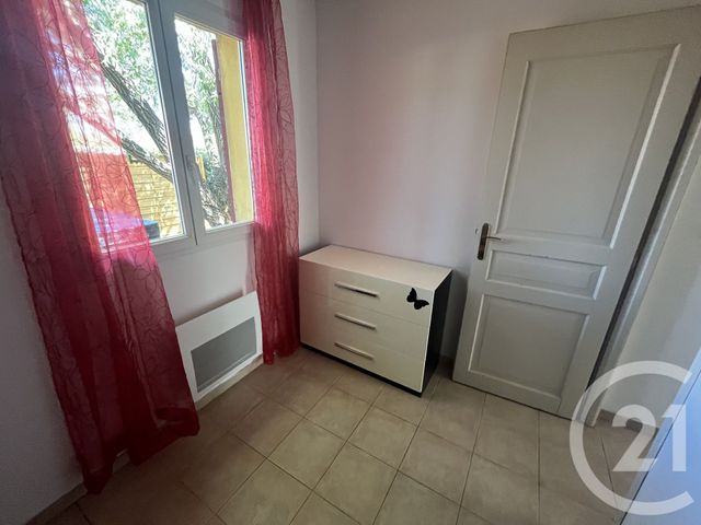 Maison &agrave; louer - 3 pi&egrave;ces - 61,91 m2 - Nans Les Pins - 83 - PROVENCE-ALPES-COTE-D-AZUR