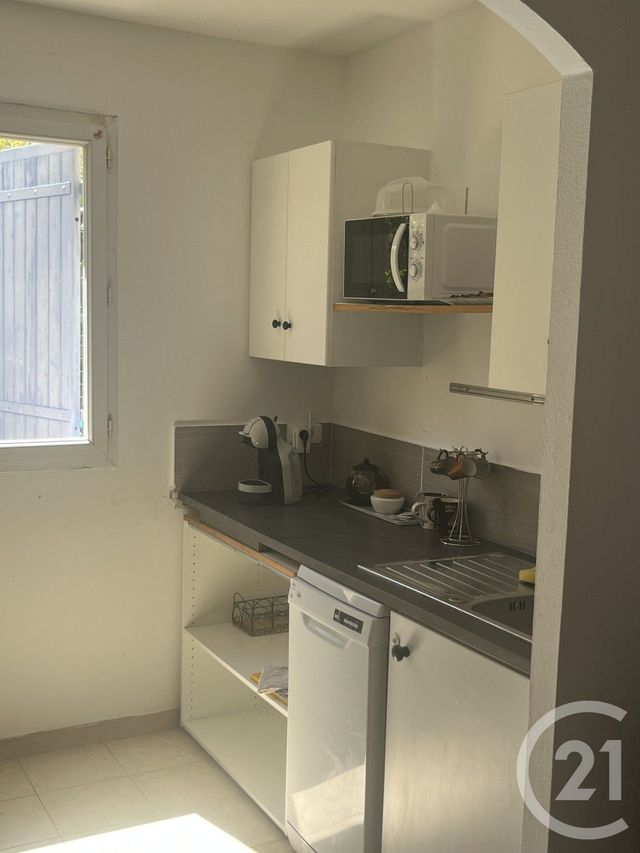 Maison &agrave; louer - 3 pi&egrave;ces - 61,91 m2 - Nans Les Pins - 83 - PROVENCE-ALPES-COTE-D-AZUR