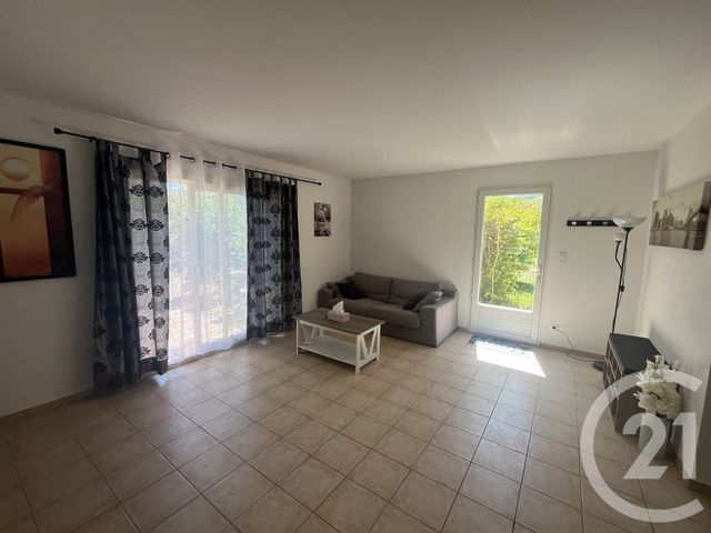 Maison &agrave; louer - 3 pi&egrave;ces - 61,91 m2 - Nans Les Pins - 83 - PROVENCE-ALPES-COTE-D-AZUR