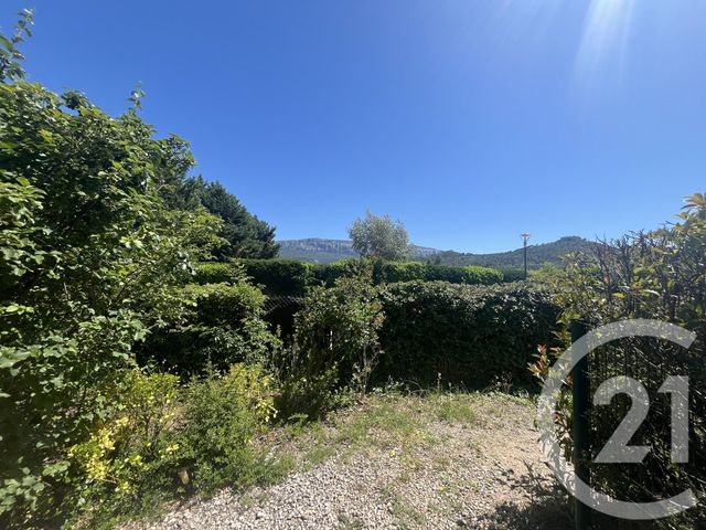 Maison &agrave; louer - 3 pi&egrave;ces - 61,91 m2 - Nans Les Pins - 83 - PROVENCE-ALPES-COTE-D-AZUR
