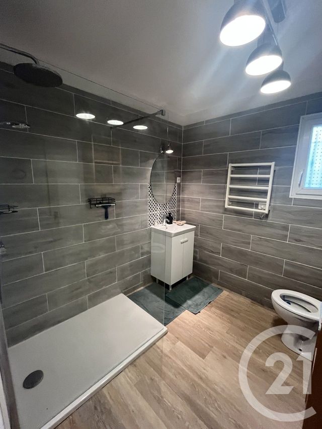 Maison &agrave; louer - 3 pi&egrave;ces - 61,91 m2 - Nans Les Pins - 83 - PROVENCE-ALPES-COTE-D-AZUR