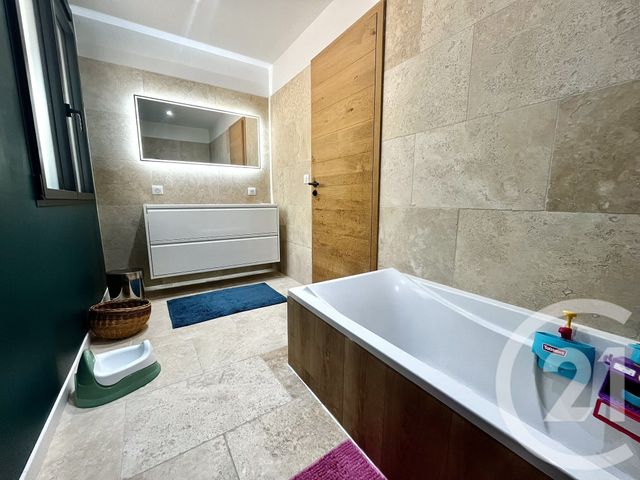Maison &agrave; vendre - 5 pi&egrave;ces - 165,81 m2 - Varages - 83 - PROVENCE-ALPES-COTE-D-AZUR