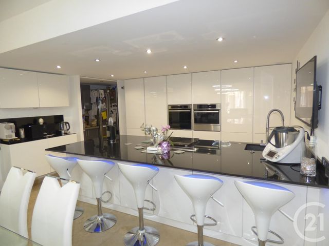 Maison &agrave; vendre - 6 pi&egrave;ces - 226,45 m2 - St Maximin La Ste Baume - 83 - PROVENCE-ALPES-COTE-D-AZUR