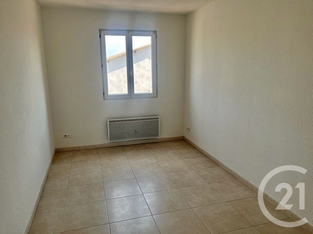 Appartement &agrave; vendre - 3 pi&egrave;ces - 67,05 m2 - St Maximin La Ste Baume - 83 - PROVENCE-ALPES-COTE-D-AZUR