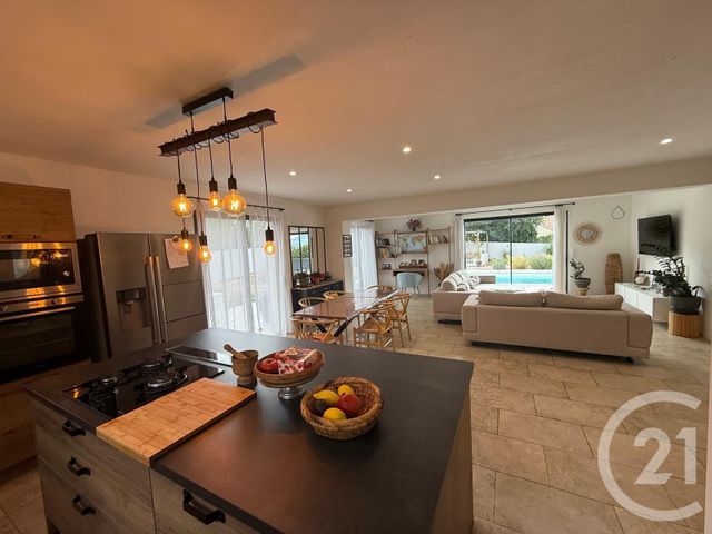 Maison &agrave; vendre - 4 pi&egrave;ces - 125,97 m2 - St Maximin La Ste Baume - 83 - PROVENCE-ALPES-COTE-D-AZUR