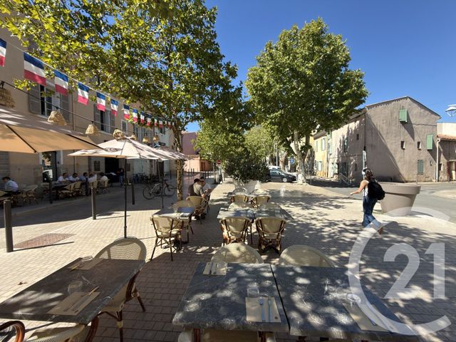 Commerce à vendre