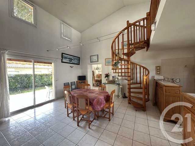 Maison &agrave; vendre - 5 pi&egrave;ces - 145,26 m2 - St Palais Sur Mer - 17 - POITOU-CHARENTES