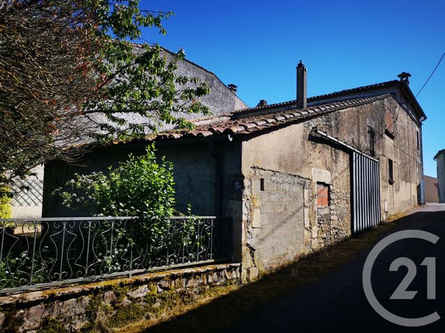 Maison à vendre - 7 pièces - 150 m2 - Saujon - 17 - POITOU-CHARENTES