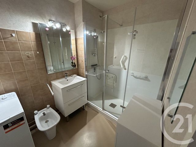 Appartement T3 &agrave; vendre - 3 pi&egrave;ces - 57,02 m2 - Royan - 17 - POITOU-CHARENTES